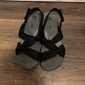 Clarks Cloud Steppers